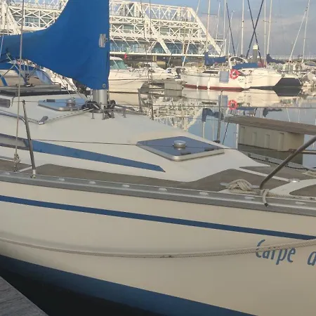 Carpe Diem Hotel en barco